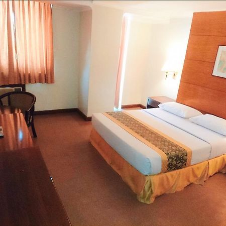 Iloilo Business Hotel Buitenkant foto