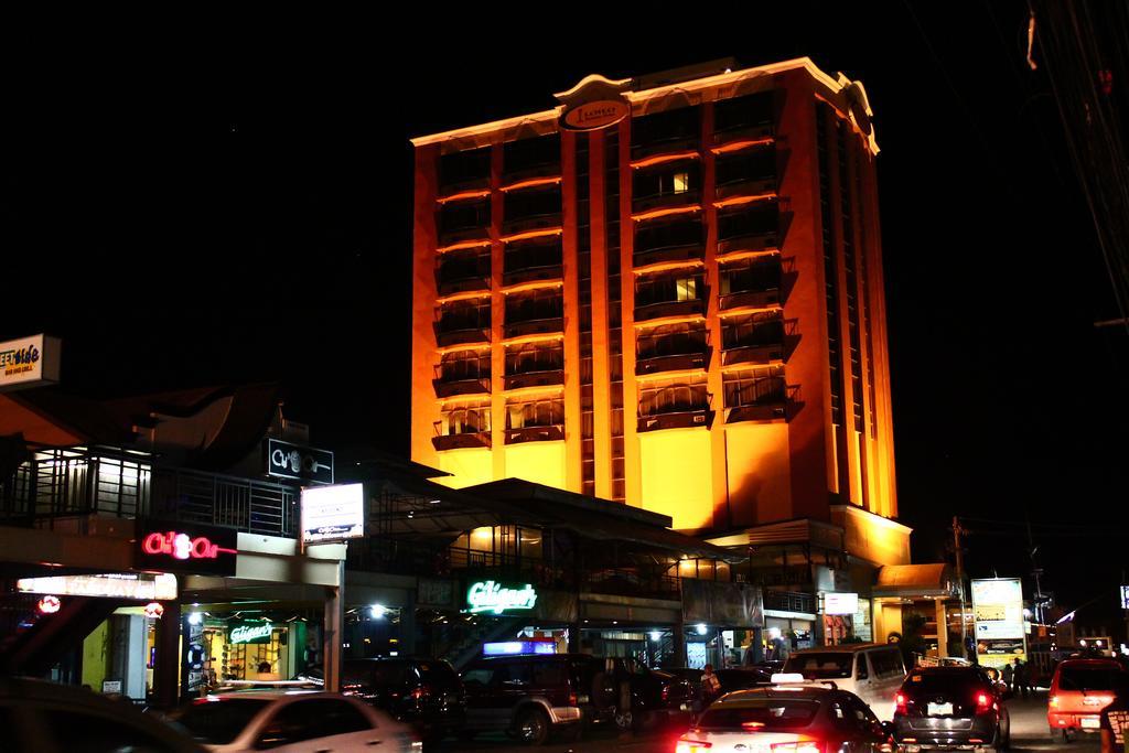 Iloilo Business Hotel Buitenkant foto