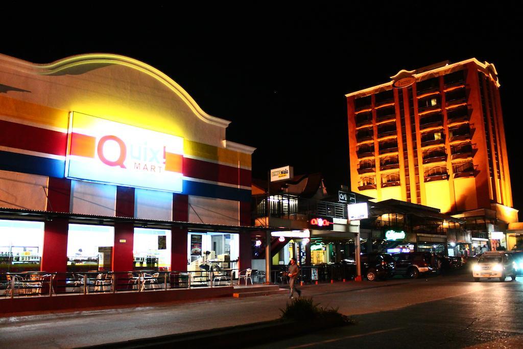 Iloilo Business Hotel Buitenkant foto