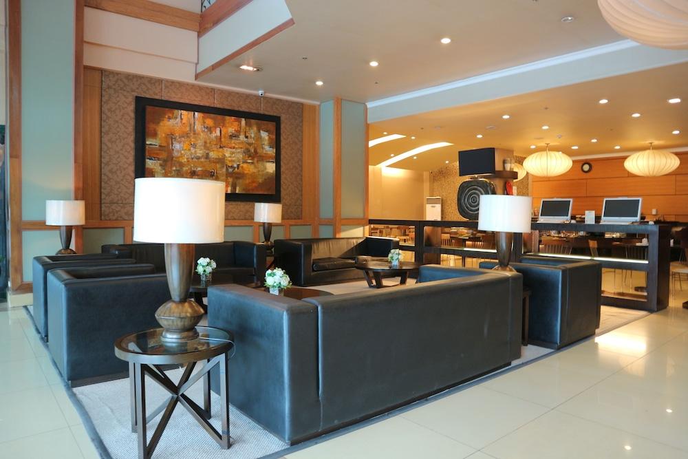 Iloilo Business Hotel Buitenkant foto