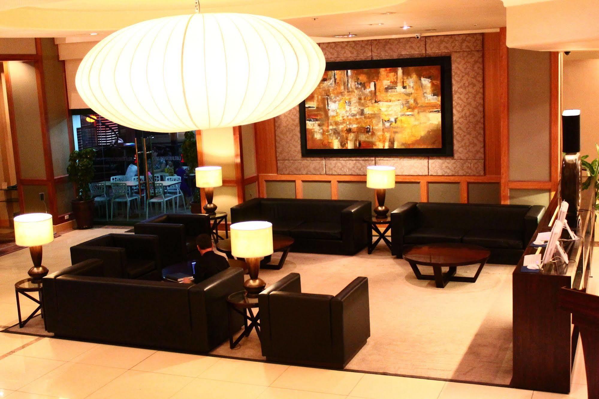 Iloilo Business Hotel Buitenkant foto
